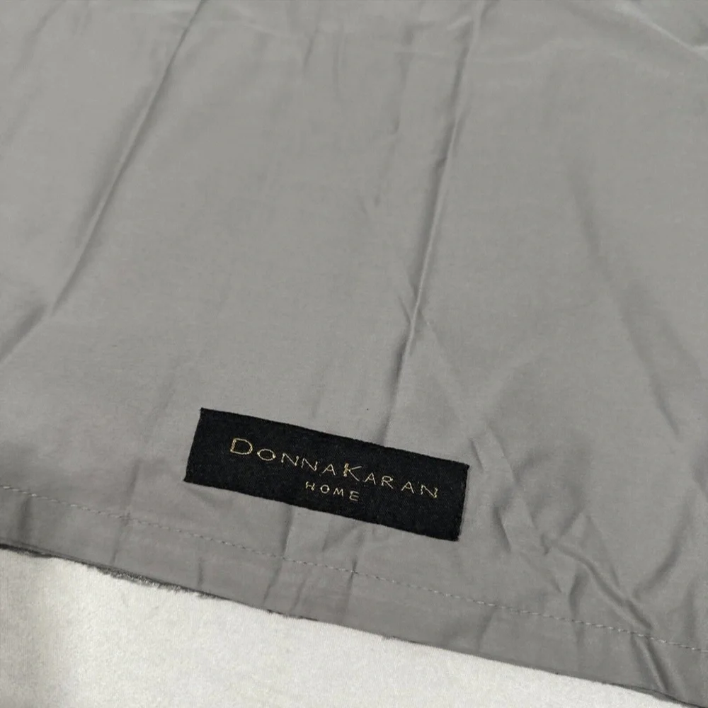NIB $165 [ 1‎ Standard/Queen Sham ] Donna Karan Vapor Collection Grey